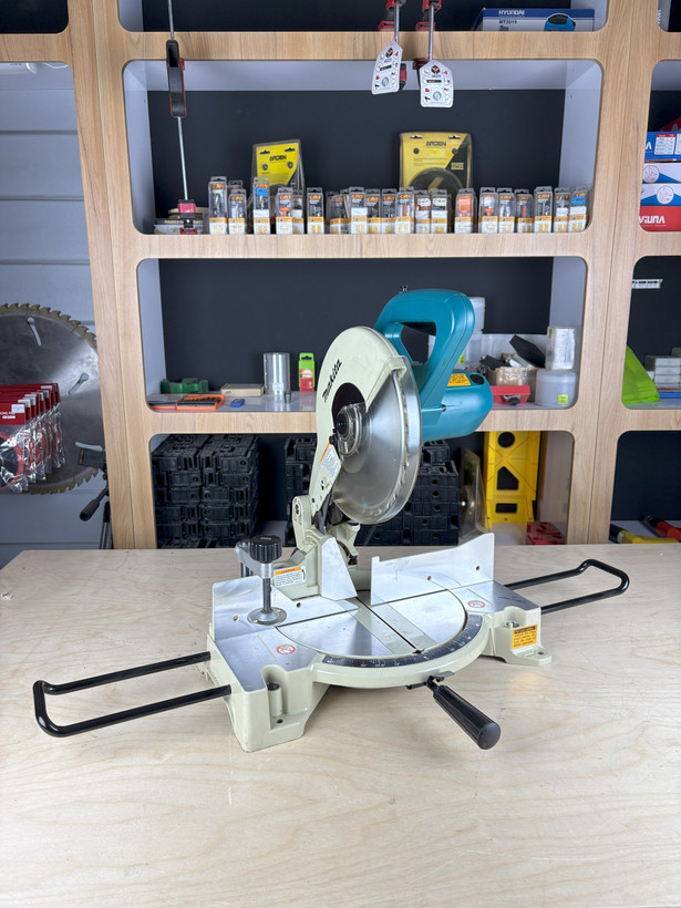 فارسی بر ثابت 255 میلی متر ماکیتا مدل LS1040 (کارکرده)